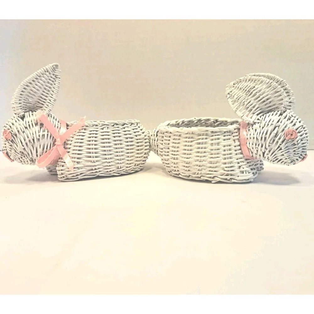 2 Easter White Wicker Woven Baby Bunny Basket Candy Treat Avon Expressions Vtg
